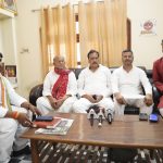 आम आदमी पार्टी ने घोसी में सपा प्रत्याशी को समर्थन दिया      जिलाध्यक्ष विक्रमजीत सिंह ने राजीव राय की छवि को बेदाग बताया
